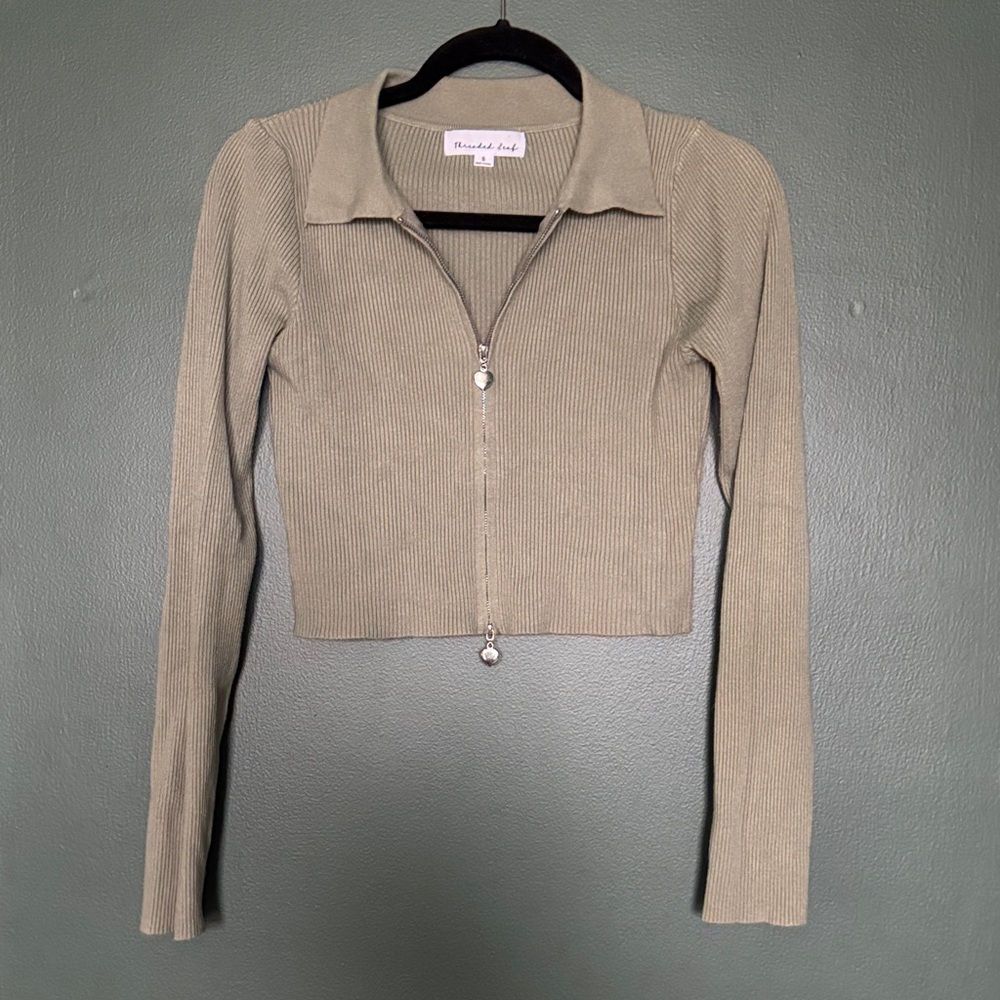 Green Ribbed Zip-Front Cropped Cardigan